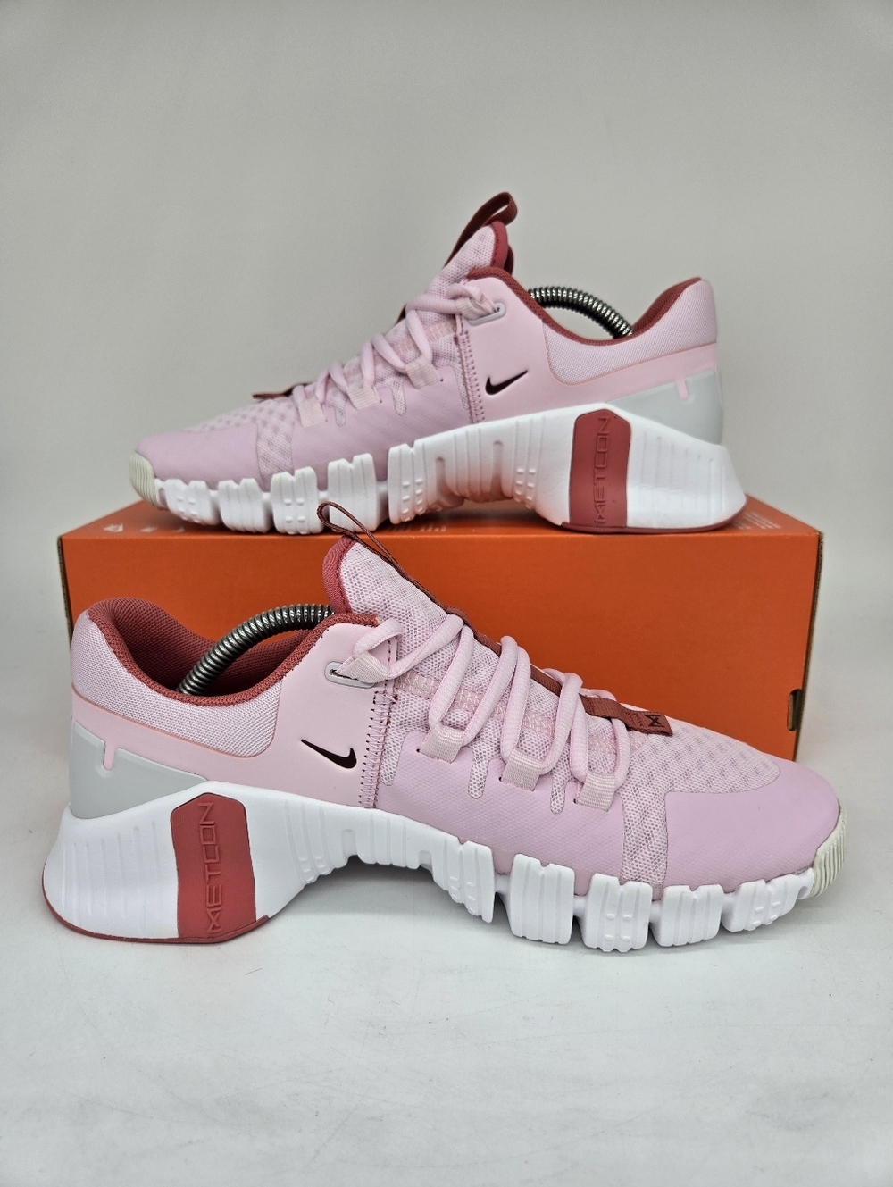 Nike Women's Free Metcon 5 Premium Pink Foam Women's Workout Shoes Size 9.5 - Picture 6 of 8
